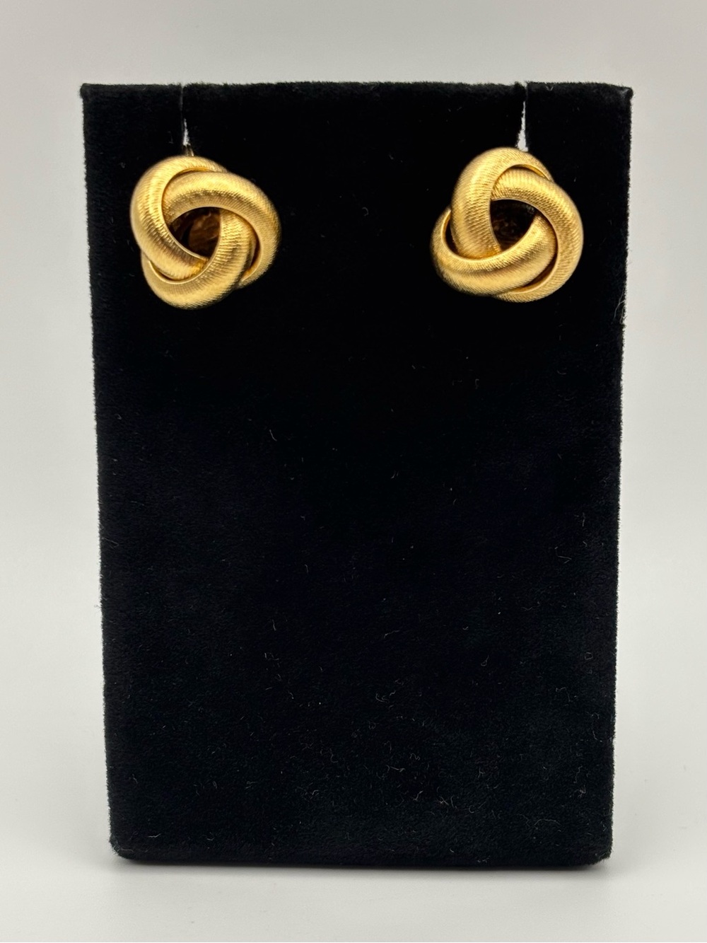 Vintage 80’s Monet Gold Tone Love Knot Clip On Earrings